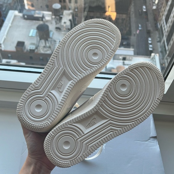 Nike Air Force 1 - Picture 5 of 6